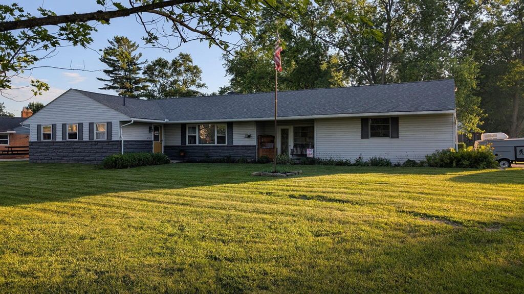 Photo of 4761 Haughn Road, Grove City, OH 43123 (MLS # 226020587)