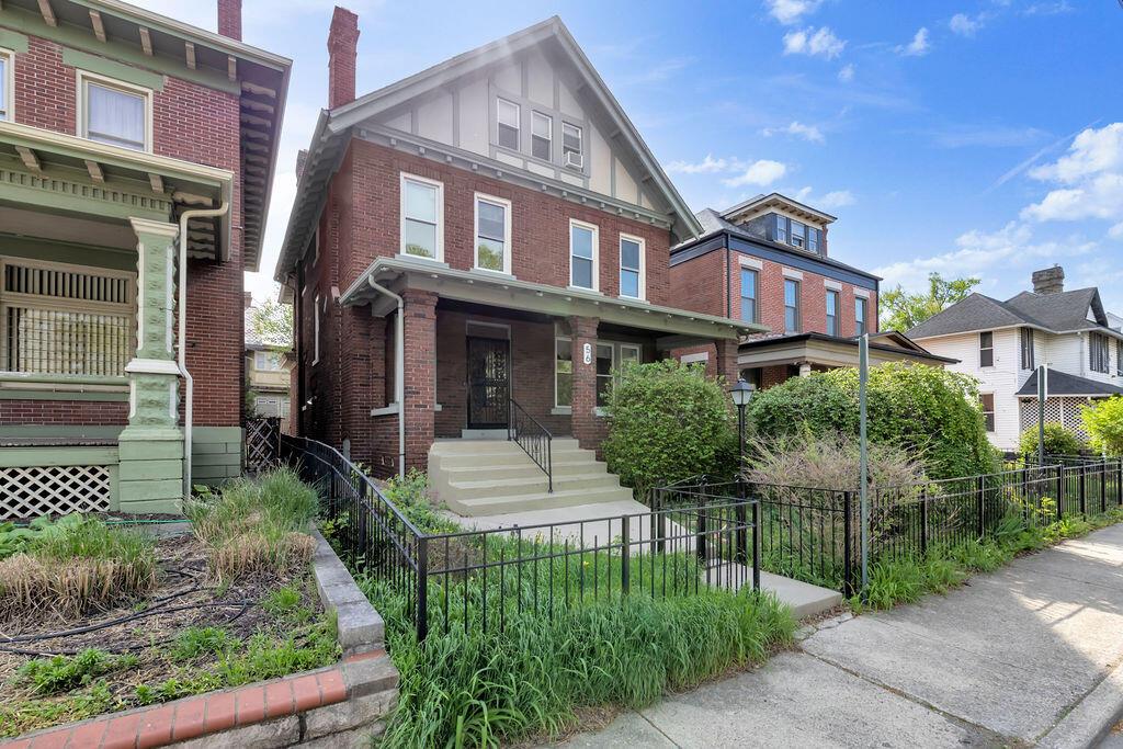 56 S Champion Avenue