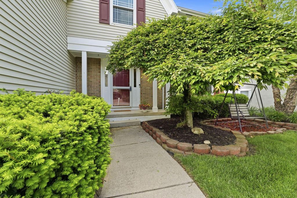Photo of 5233 Nightshadow Drive, Westerville, OH 43081 (MLS # 226014441)