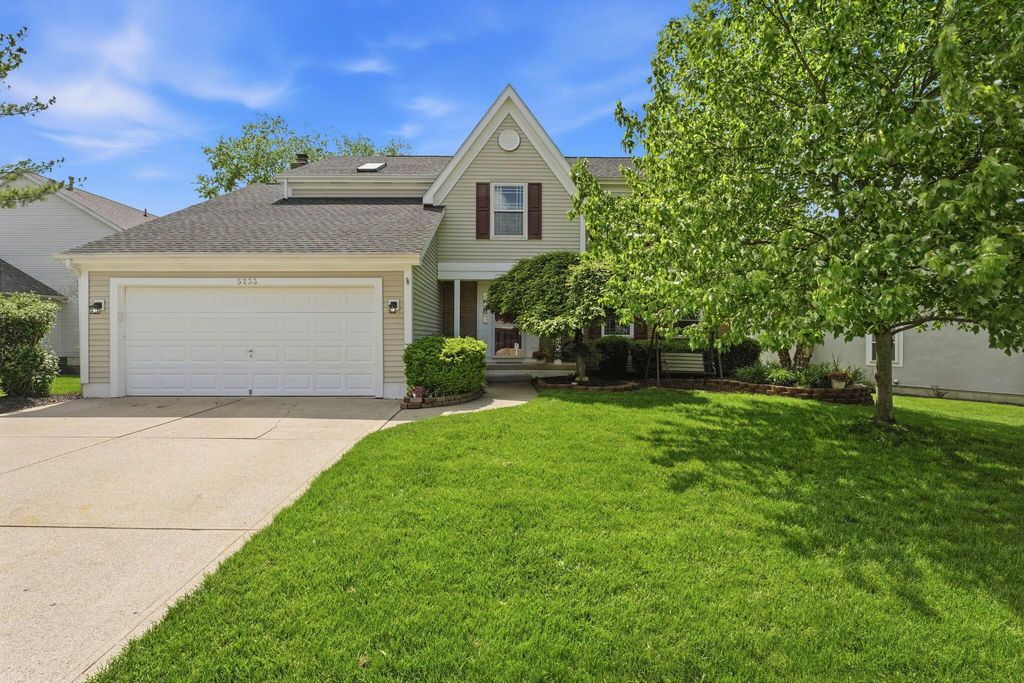 Photo of 5233 Nightshadow Drive, Westerville, OH 43081 (MLS # 226014441)