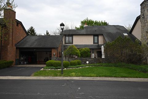 Photo of 5713 Notre Dame Place, Columbus, OH 43213 (MLS # 226011667)