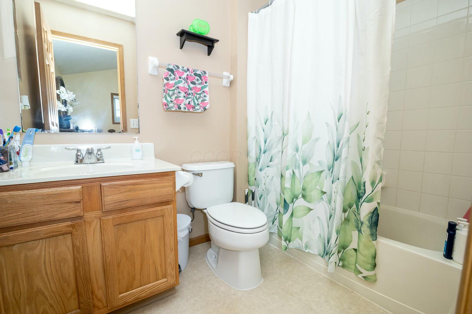 5855 Katara Drive, Galloway, Ohio image 35