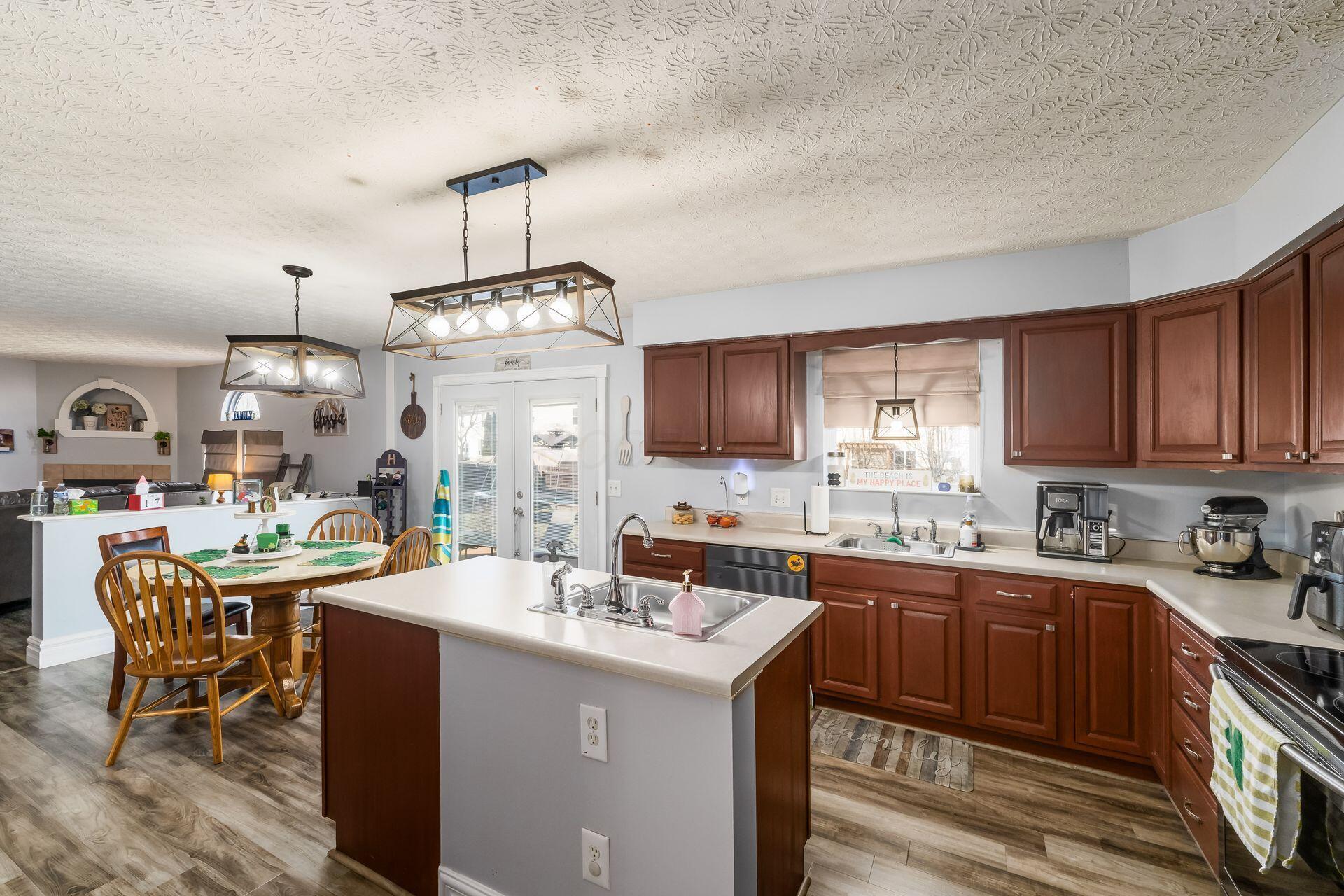 218 Cavanaugh Drive, Commercial Point, Ohio image 16