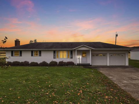 Photo of 28671 Chieftain Drive, Logan, OH 43138 (MLS # 225040270)