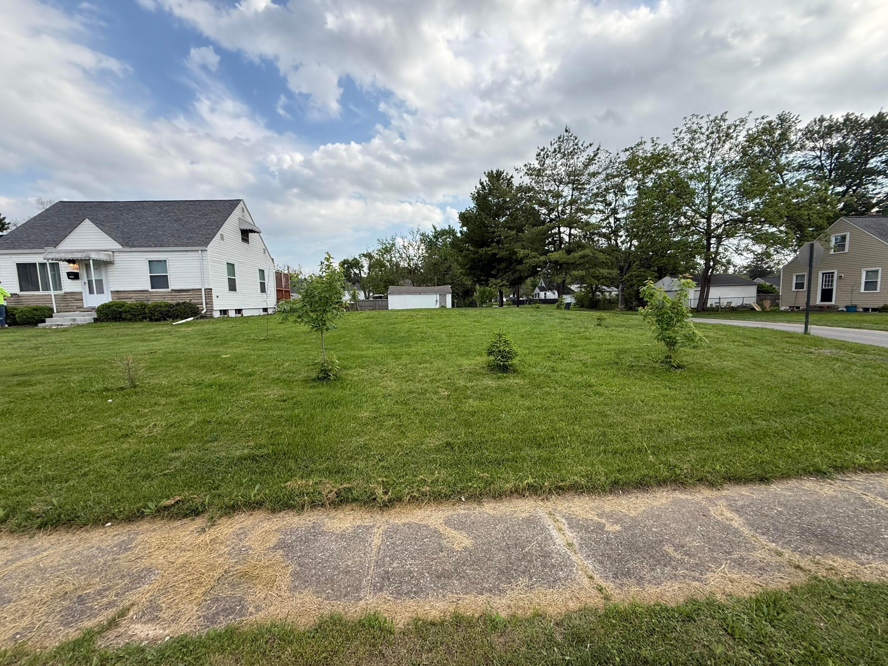 1277 Pauline Avenue, Columbus, Ohio image 2