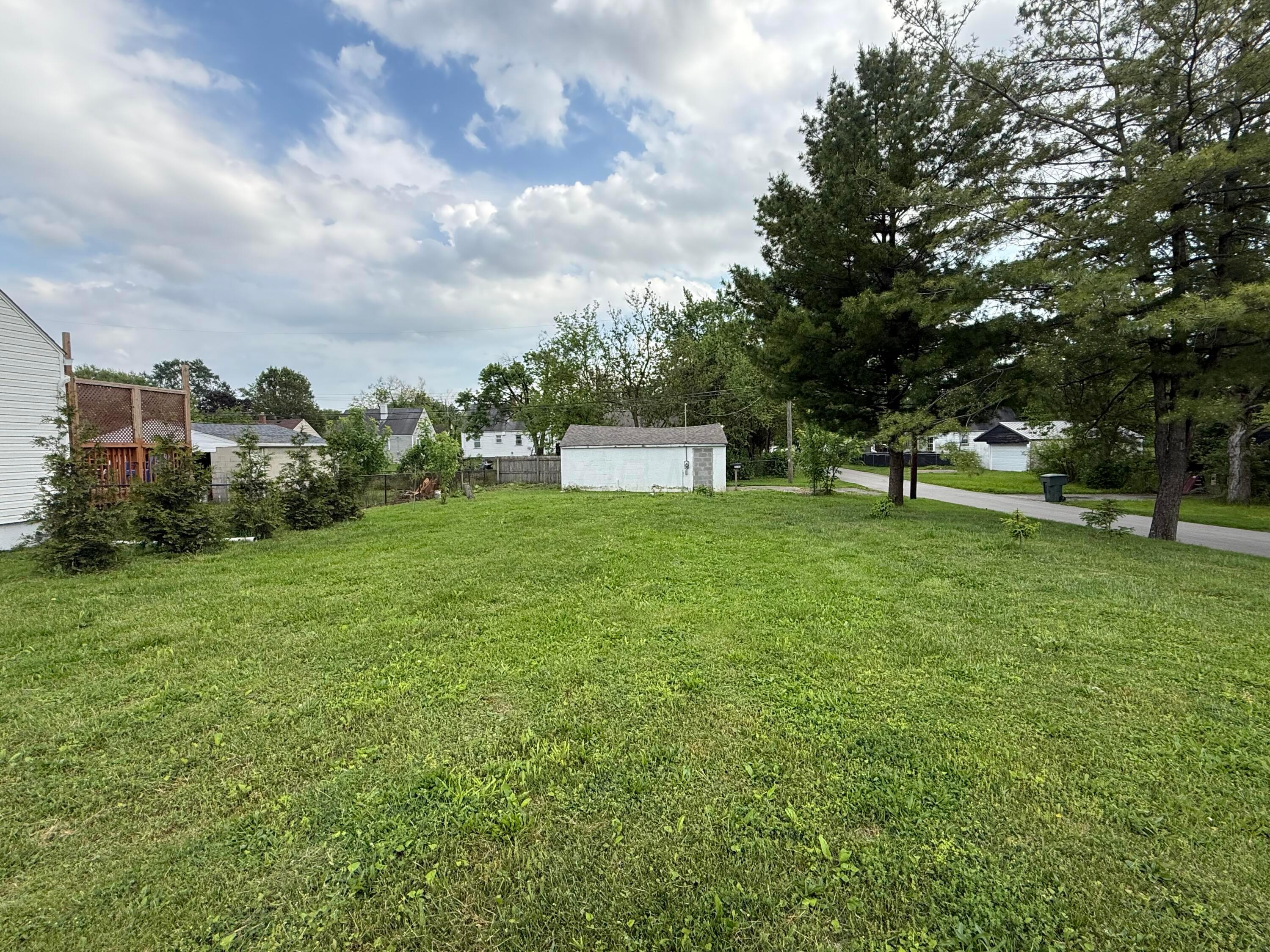 1277 Pauline Avenue, Columbus, Ohio image 9