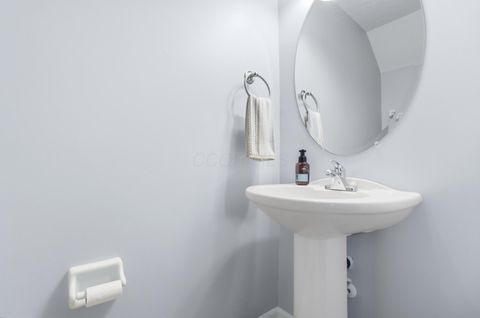 Tiny photo for 5597 Crystal Falls Street, Dublin, OH 43016 (MLS # 225044411)