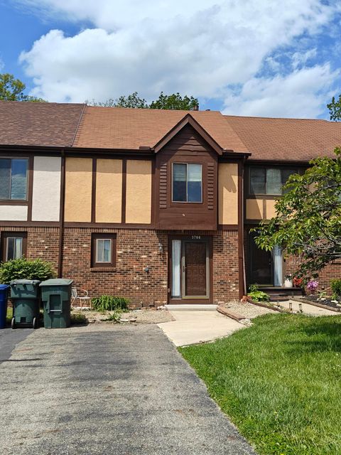 Photo of 3766 Pendlestone Drive, Columbus, OH 43230 (MLS # 226015488)