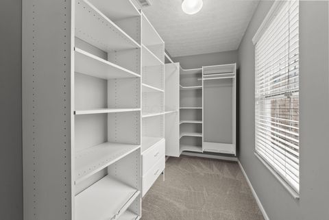 Tiny photo for 2886 Wynneleaf Street, Hilliard, OH 43026 (MLS # 226000673)