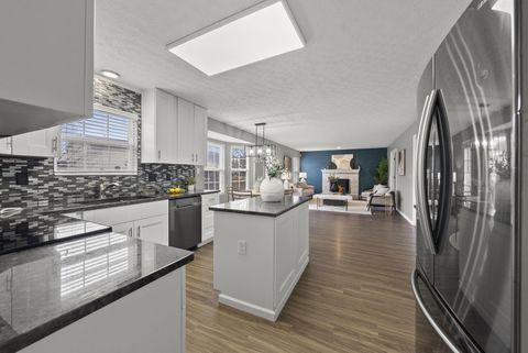 Tiny photo for 2886 Wynneleaf Street, Hilliard, OH 43026 (MLS # 226000673)