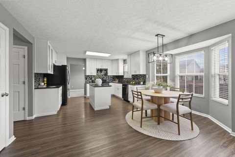 Tiny photo for 2886 Wynneleaf Street, Hilliard, OH 43026 (MLS # 226000673)