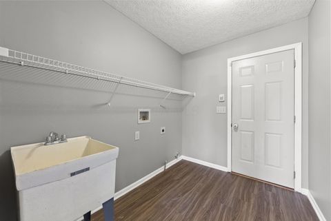 Tiny photo for 2886 Wynneleaf Street, Hilliard, OH 43026 (MLS # 226000673)