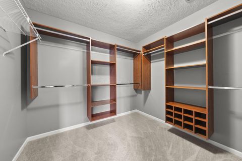 Tiny photo for 2886 Wynneleaf Street, Hilliard, OH 43026 (MLS # 226000673)