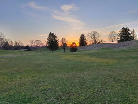 Photo of 160 Coonpath Road NE, Lancaster, OH 43130 (MLS # 225044208)