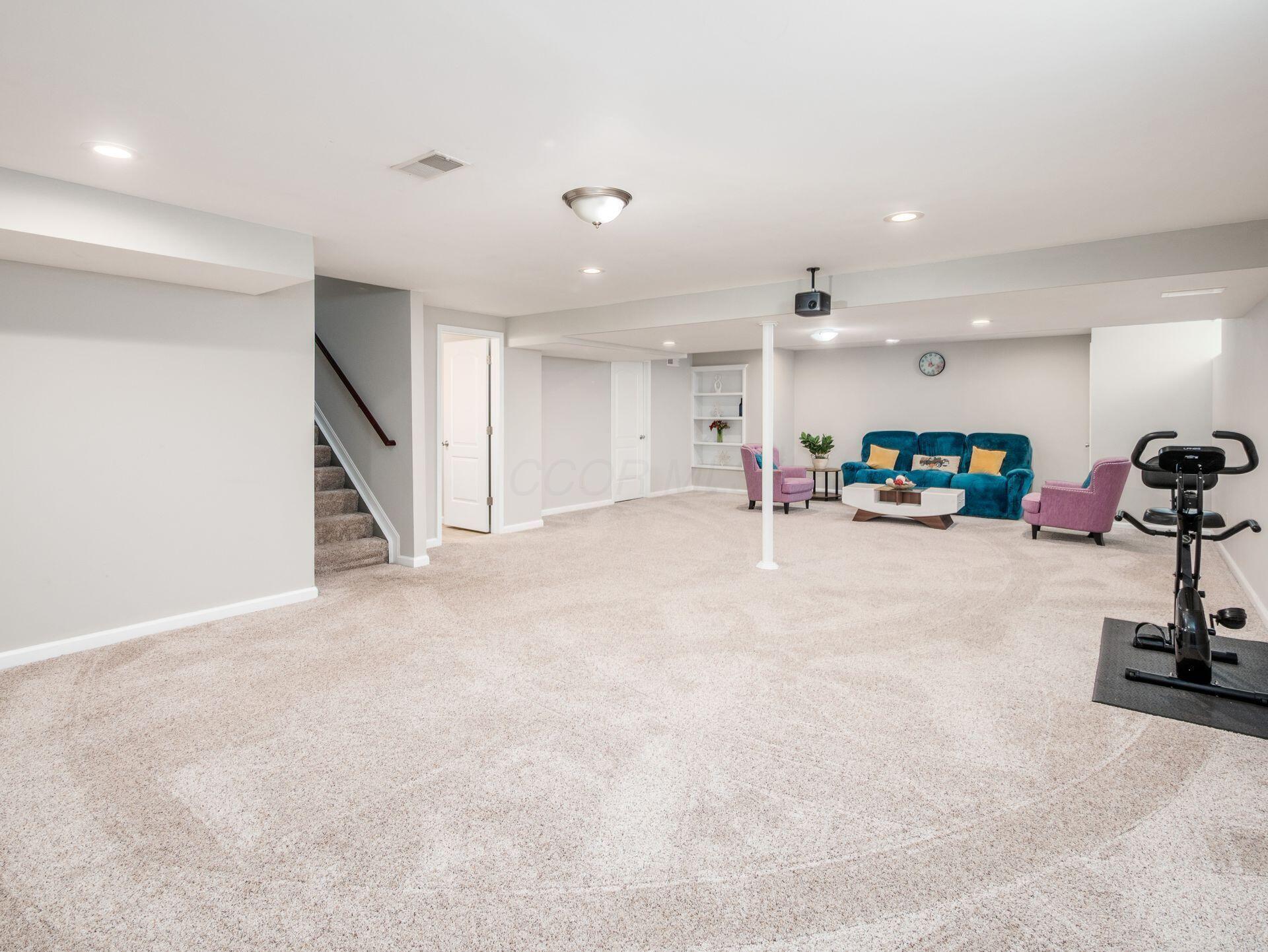 7915 Fargo Lane, Delaware, Ohio image 42