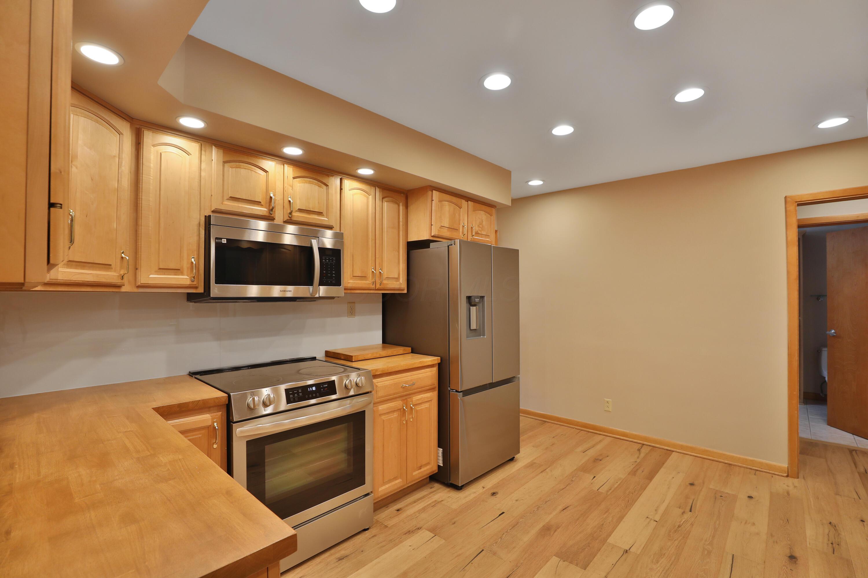 465 W Schrock Road, Westerville, Ohio image 13