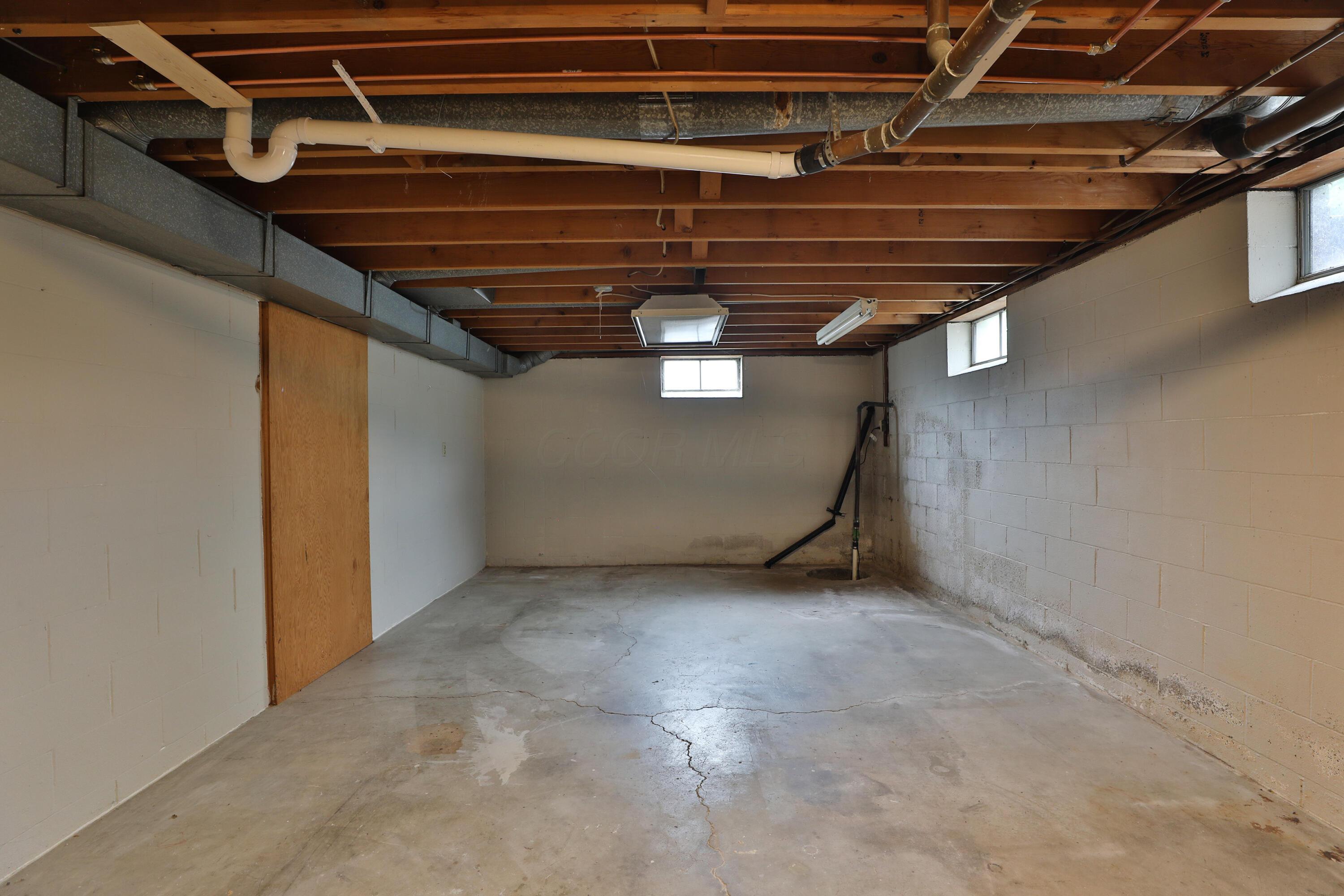 465 W Schrock Road, Westerville, Ohio image 33