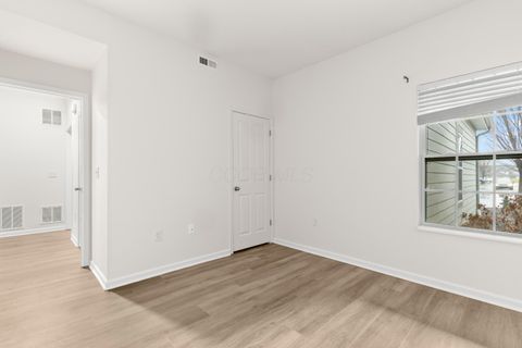 Tiny photo for 599 Wintergreen Way, Lewis Center, OH 43035 (MLS # 226006477)