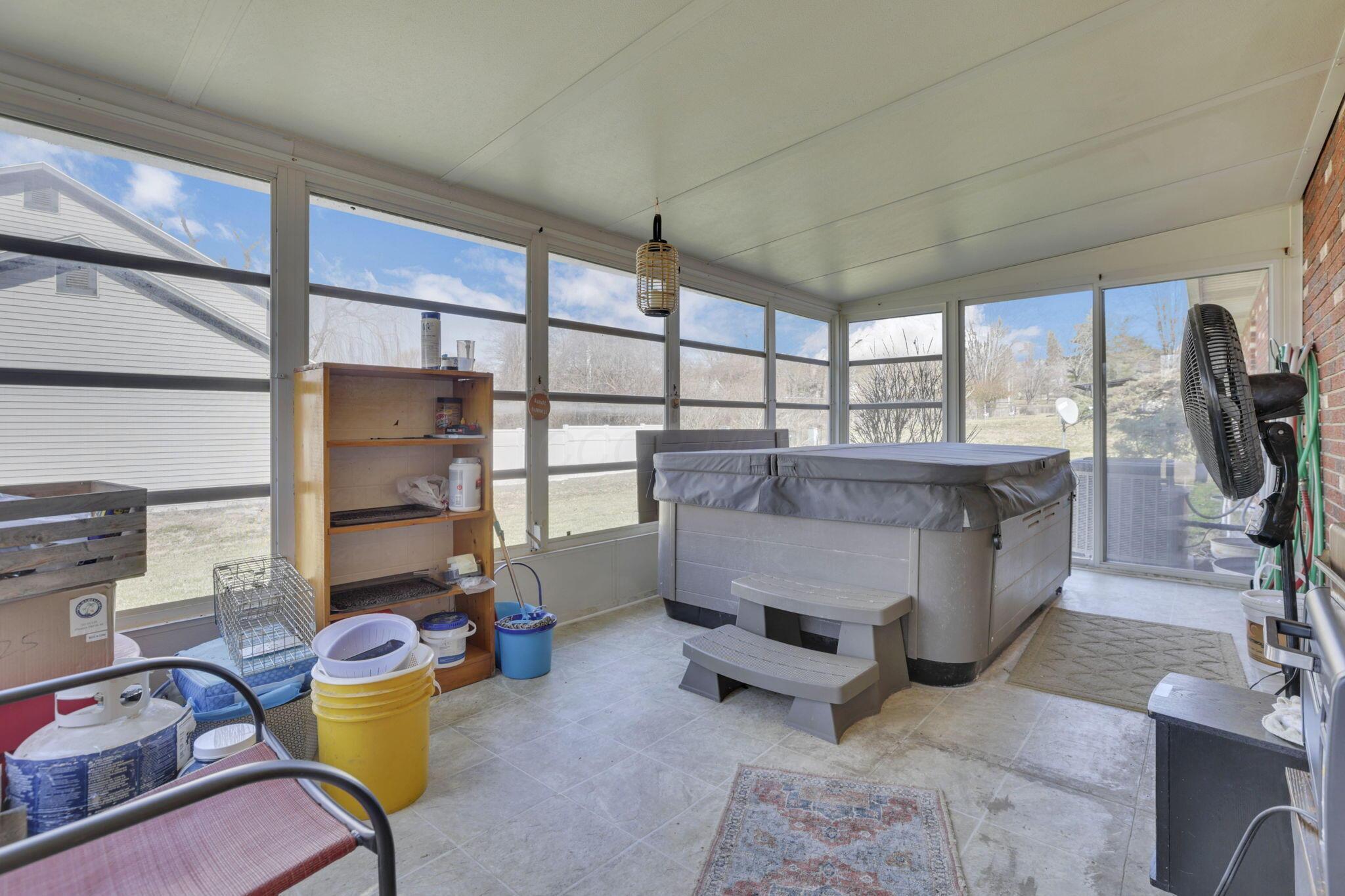 1605 Lexington Drive, Lancaster, Ohio image 45