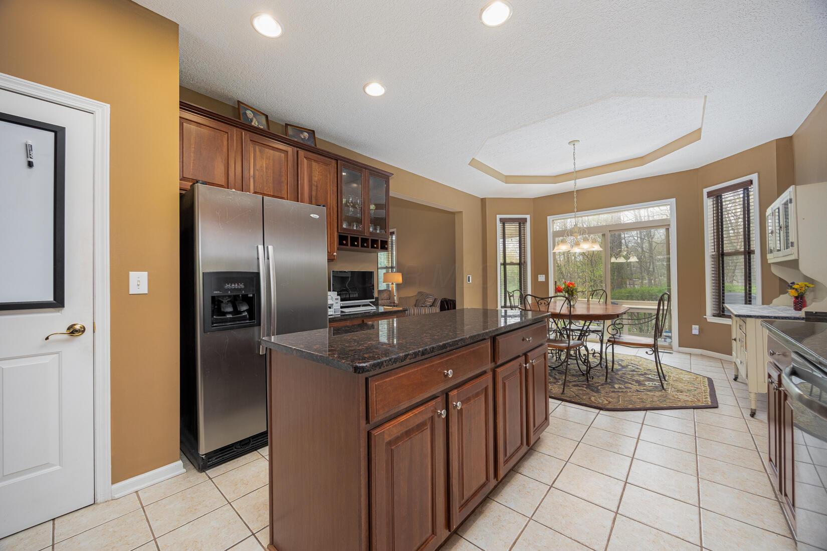 413 Ashmoore Circle, Powell, Ohio image 19