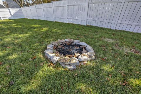 Tiny photo for 115 Keystoner Way, Delaware, OH 43015 (MLS # 225044124)