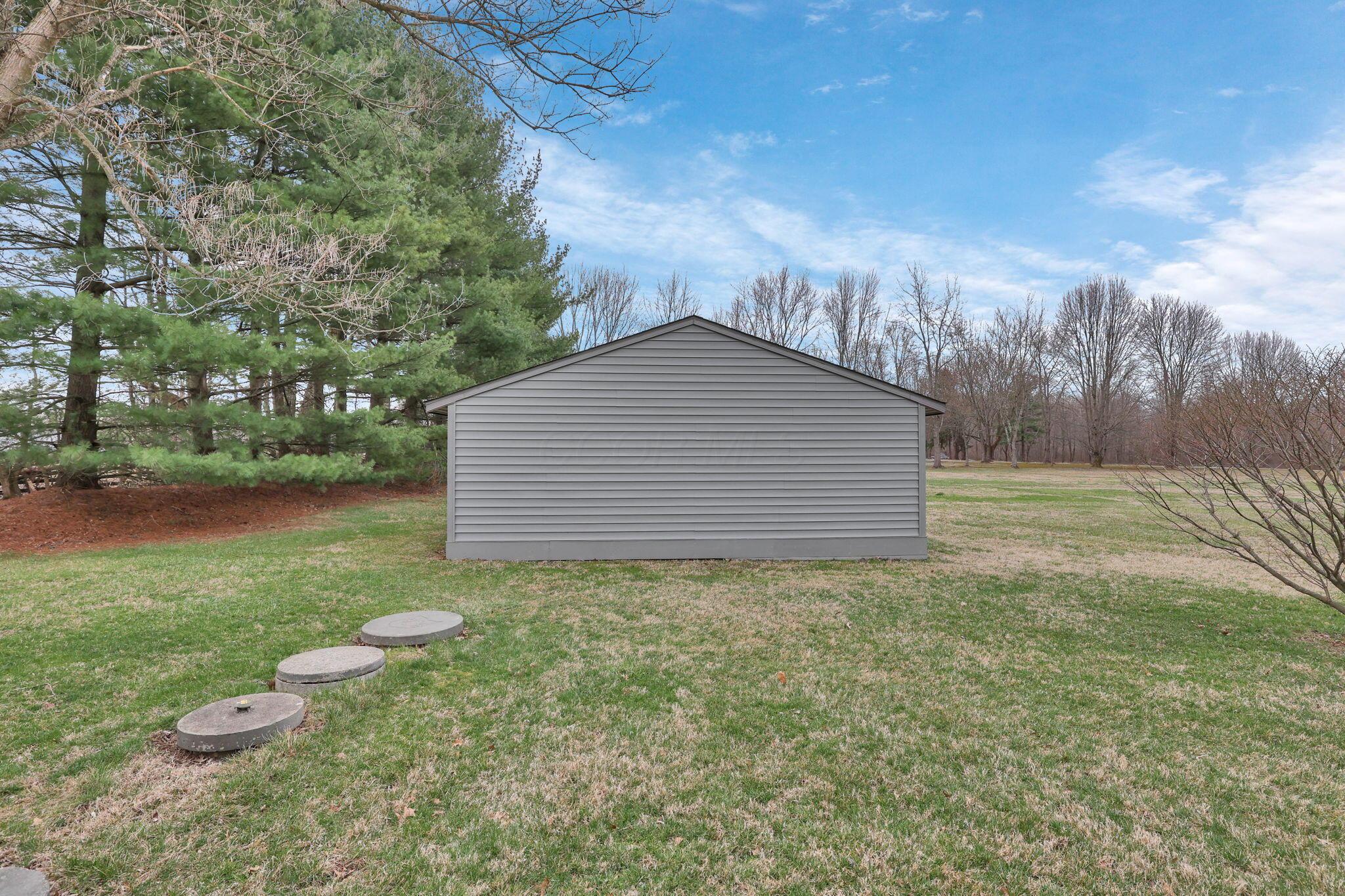 8433 Central College Road, New Albany, Ohio image 40