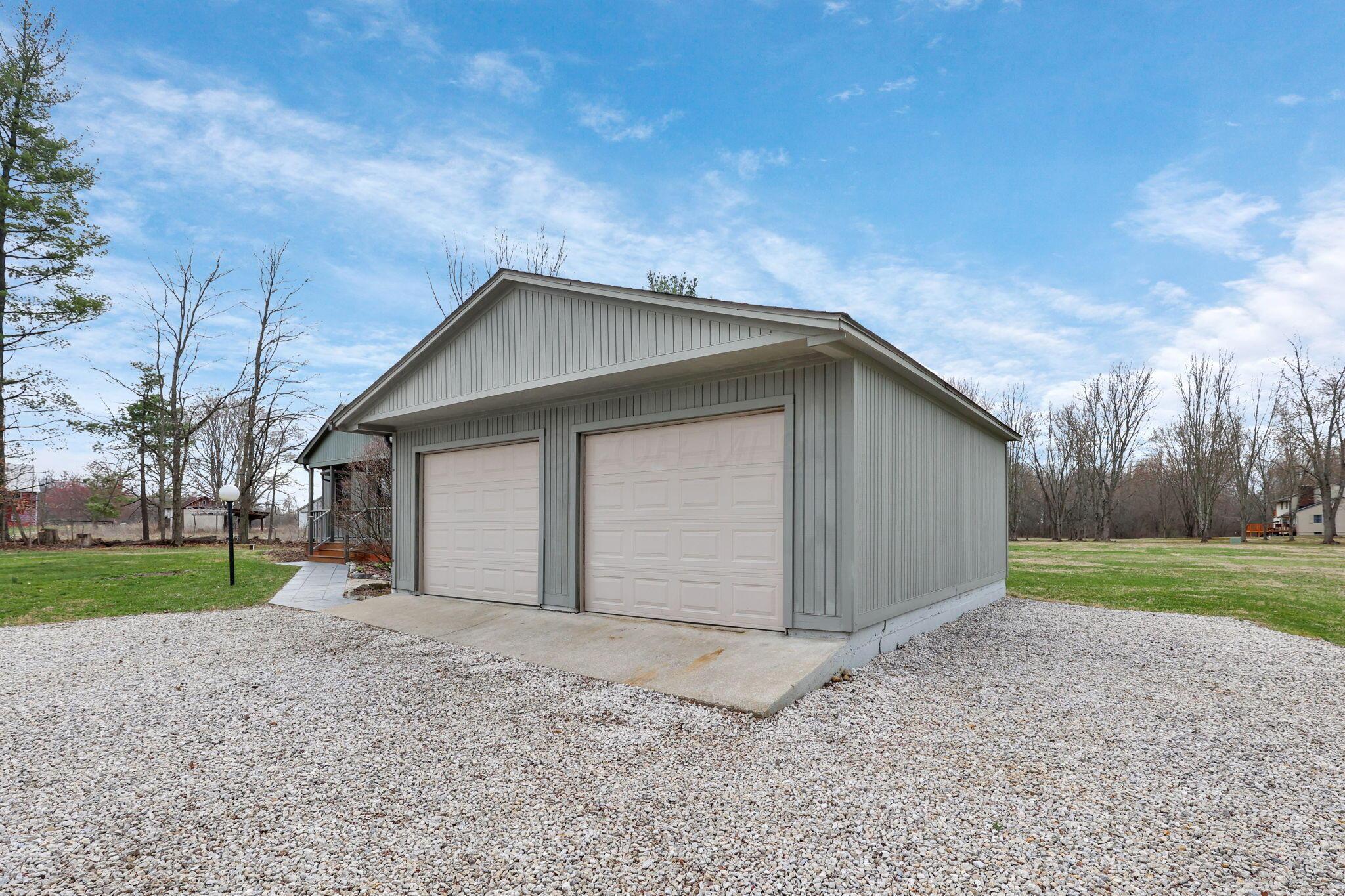 8433 Central College Road, New Albany, Ohio image 37