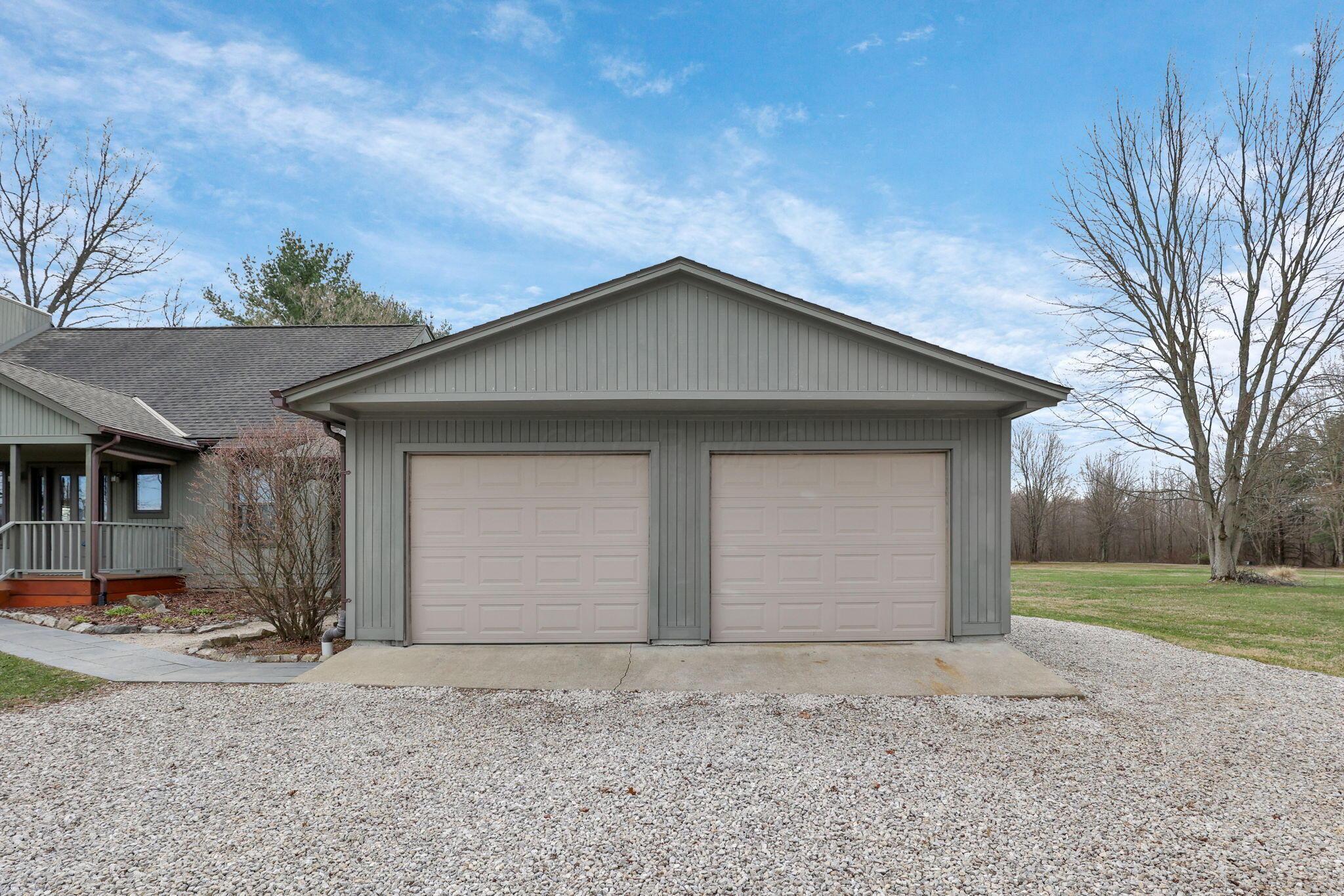 8433 Central College Road, New Albany, Ohio image 38