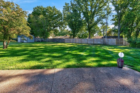 Tiny photo for 1 Shawnee Drive, Chillicothe, OH 45601 (MLS # 226036969)