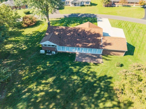 Tiny photo for 1 Shawnee Drive, Chillicothe, OH 45601 (MLS # 226036969)