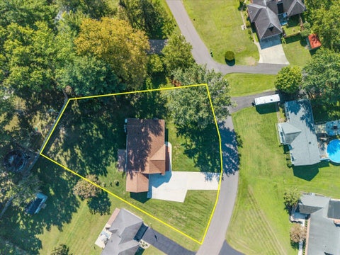 Tiny photo for 1 Shawnee Drive, Chillicothe, OH 45601 (MLS # 226036969)