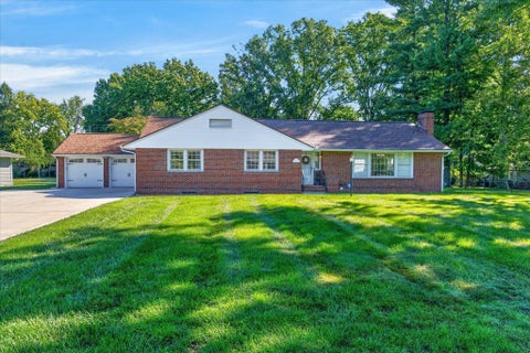 Photo of 1 Shawnee Drive, Chillicothe, OH 45601 (MLS # 226036969)