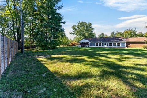 Tiny photo for 1 Shawnee Drive, Chillicothe, OH 45601 (MLS # 226036969)