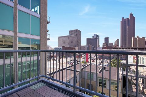 Photo of 60 E Spring Street 401 #401, Columbus, OH 43215 (MLS # 225041344)