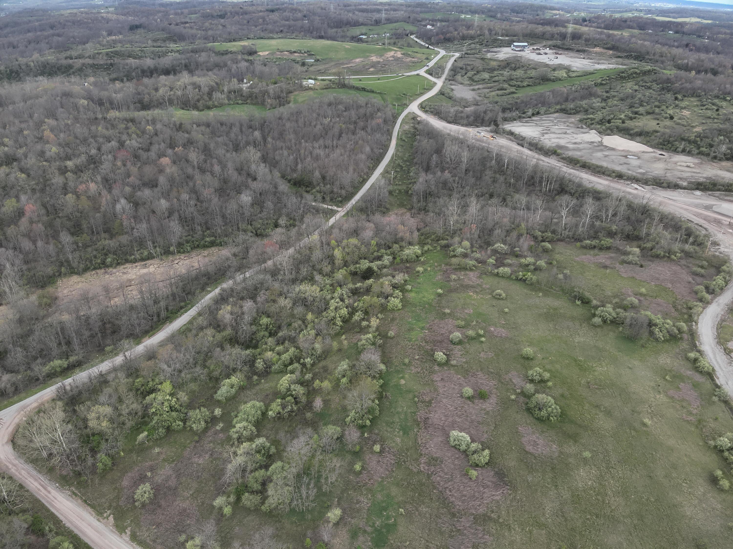 Roscoe Road, Jackson, Ohio image 5