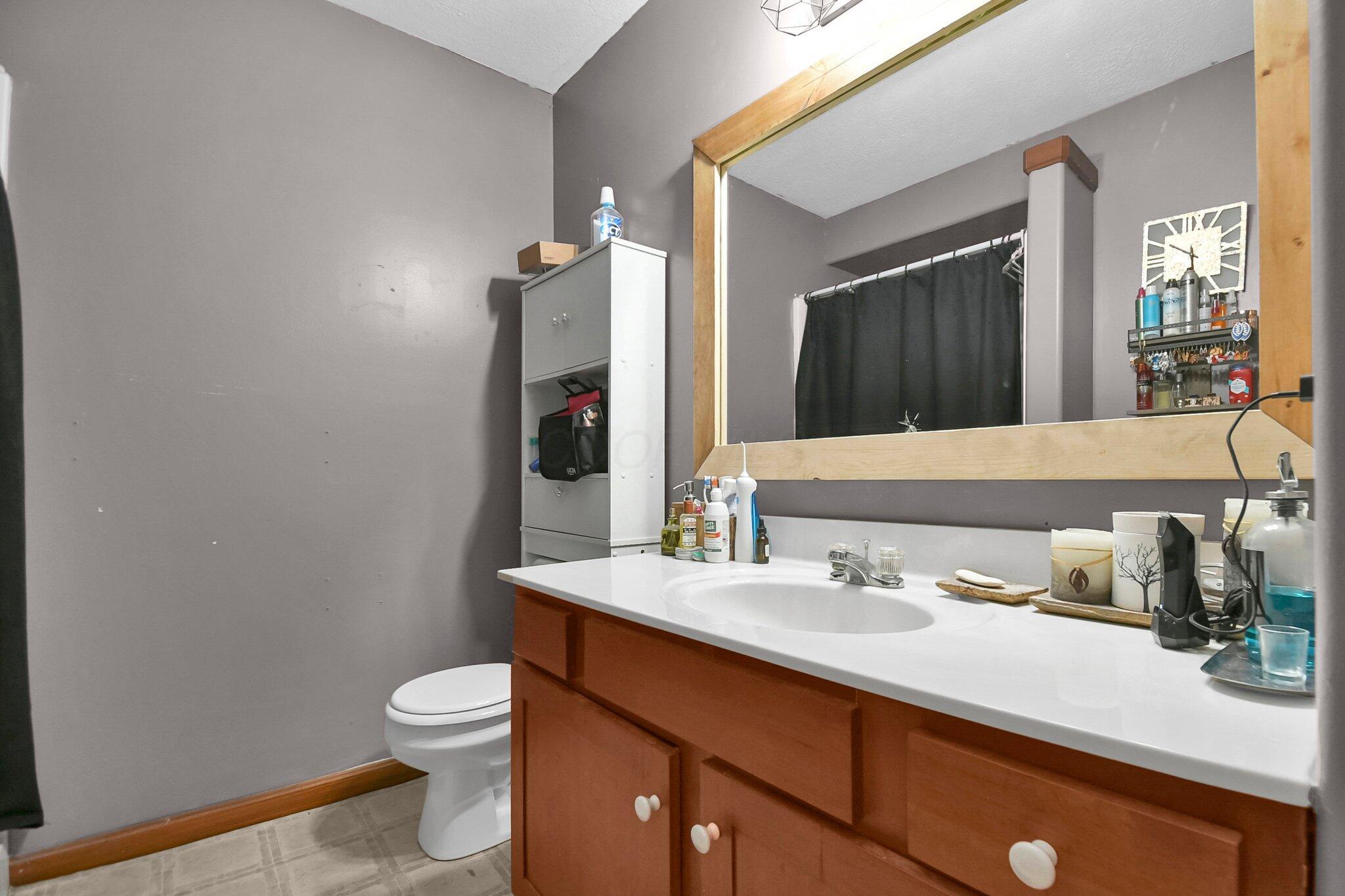 499 Glenmonte Drive, Howard, Ohio image 17