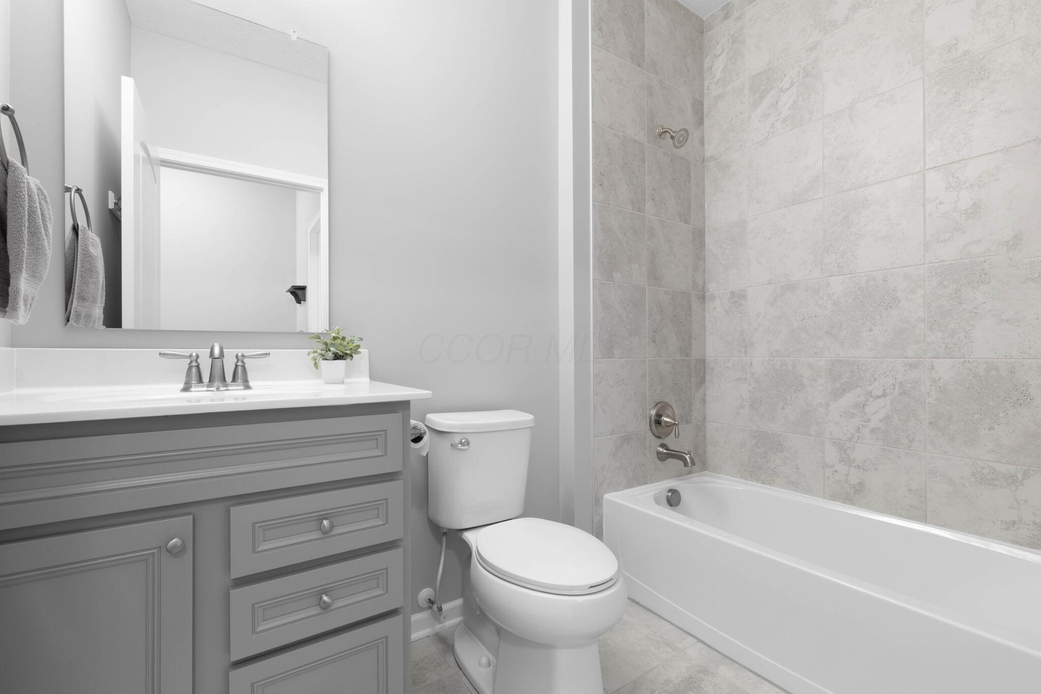 6051 Limewood Drive, Westerville, Ohio image 25