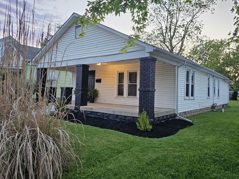 Photo of 1014 E Temple Street, Washington Court House, OH 43160 (MLS # 226015324)