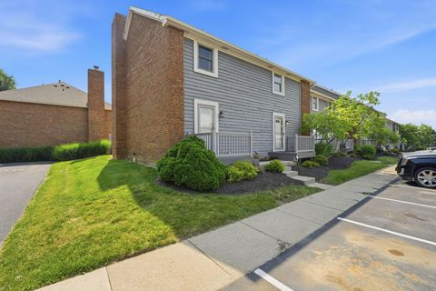 Photo of 7772 Sawmill Road, Dublin, OH 43016 (MLS # 226026141)