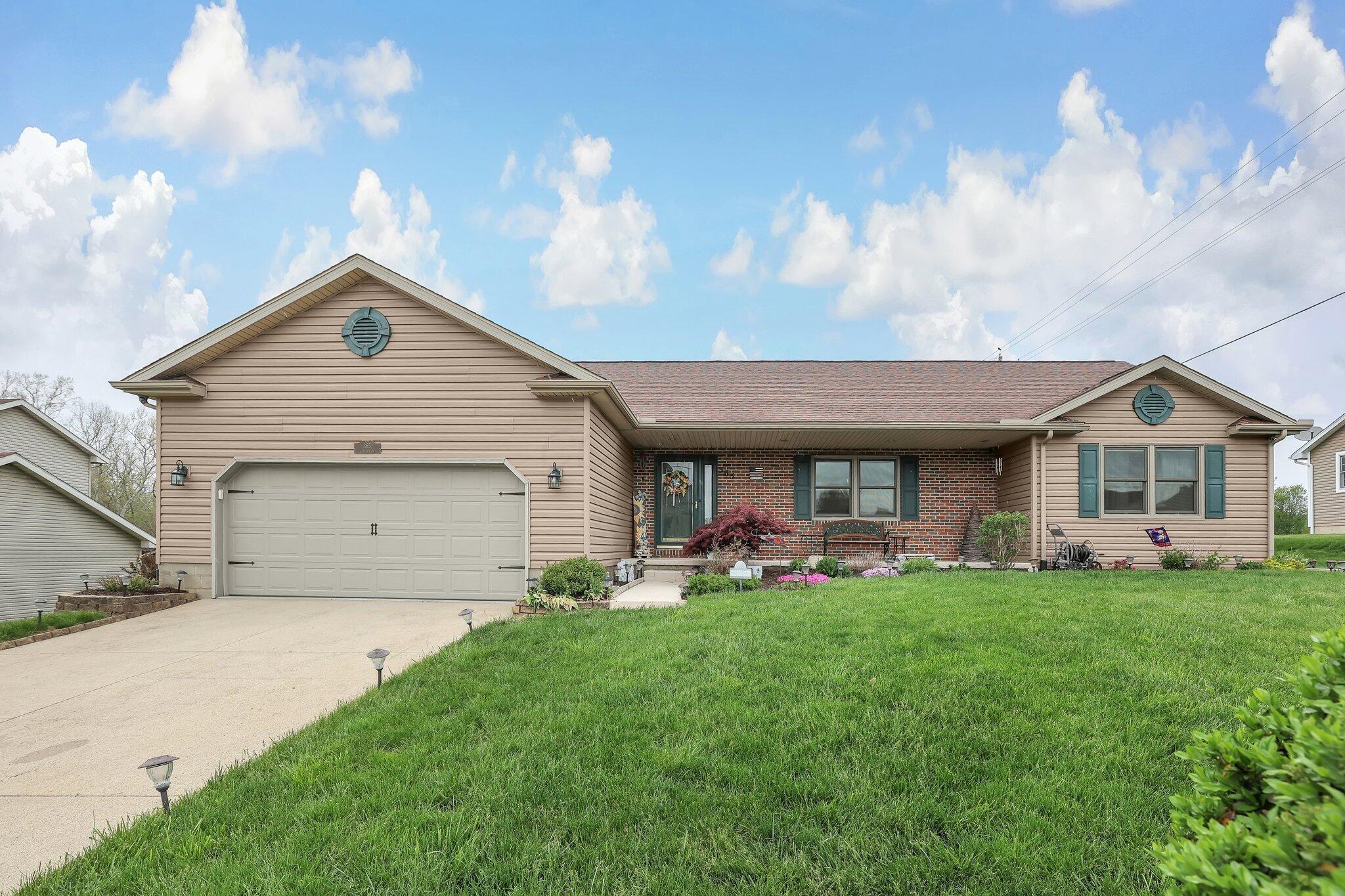365 Golfview Drive, Chillicothe, Ohio image 2