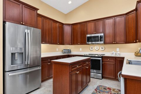 Tiny photo for 524 Mechwart Place, Columbus, OH 43230 (MLS # 226003241)