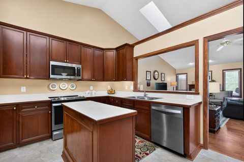 Tiny photo for 524 Mechwart Place, Columbus, OH 43230 (MLS # 226003241)