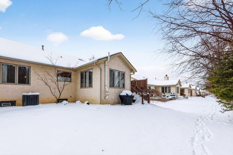 Tiny photo for 524 Mechwart Place, Columbus, OH 43230 (MLS # 226003241)