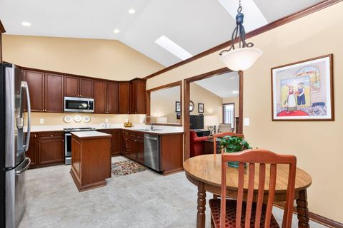 Tiny photo for 524 Mechwart Place, Columbus, OH 43230 (MLS # 226003241)