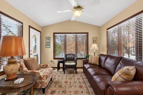 Tiny photo for 524 Mechwart Place, Columbus, OH 43230 (MLS # 226003241)