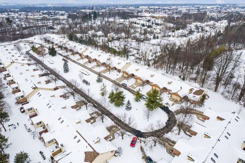 Tiny photo for 524 Mechwart Place, Columbus, OH 43230 (MLS # 226003241)