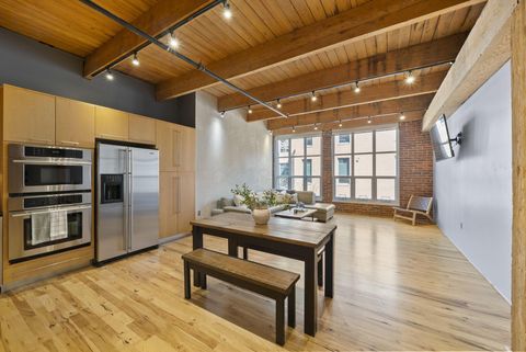 Photo of 448 W Nationwide Boulevard 314 #314, Columbus, OH 43215 (MLS # 226011820)