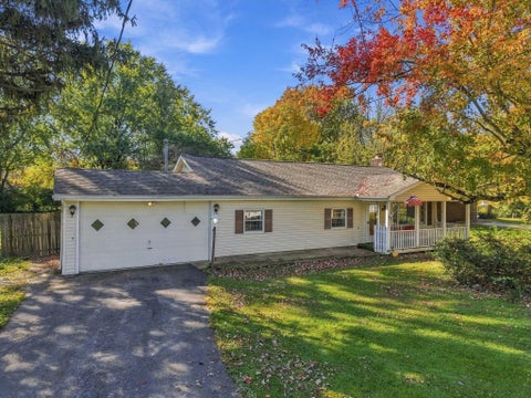 Photo of 2323 Chateau Street, Grove City, OH 43123 (MLS # 226040897)