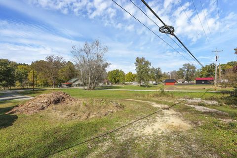 Tiny photo for 2416 Massieville Road, Chillicothe, OH 45601 (MLS # 225039632)