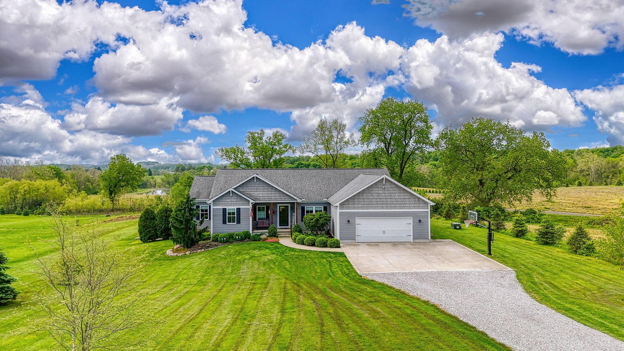 6223 Wilson Road, Lancaster, Ohio image 3
